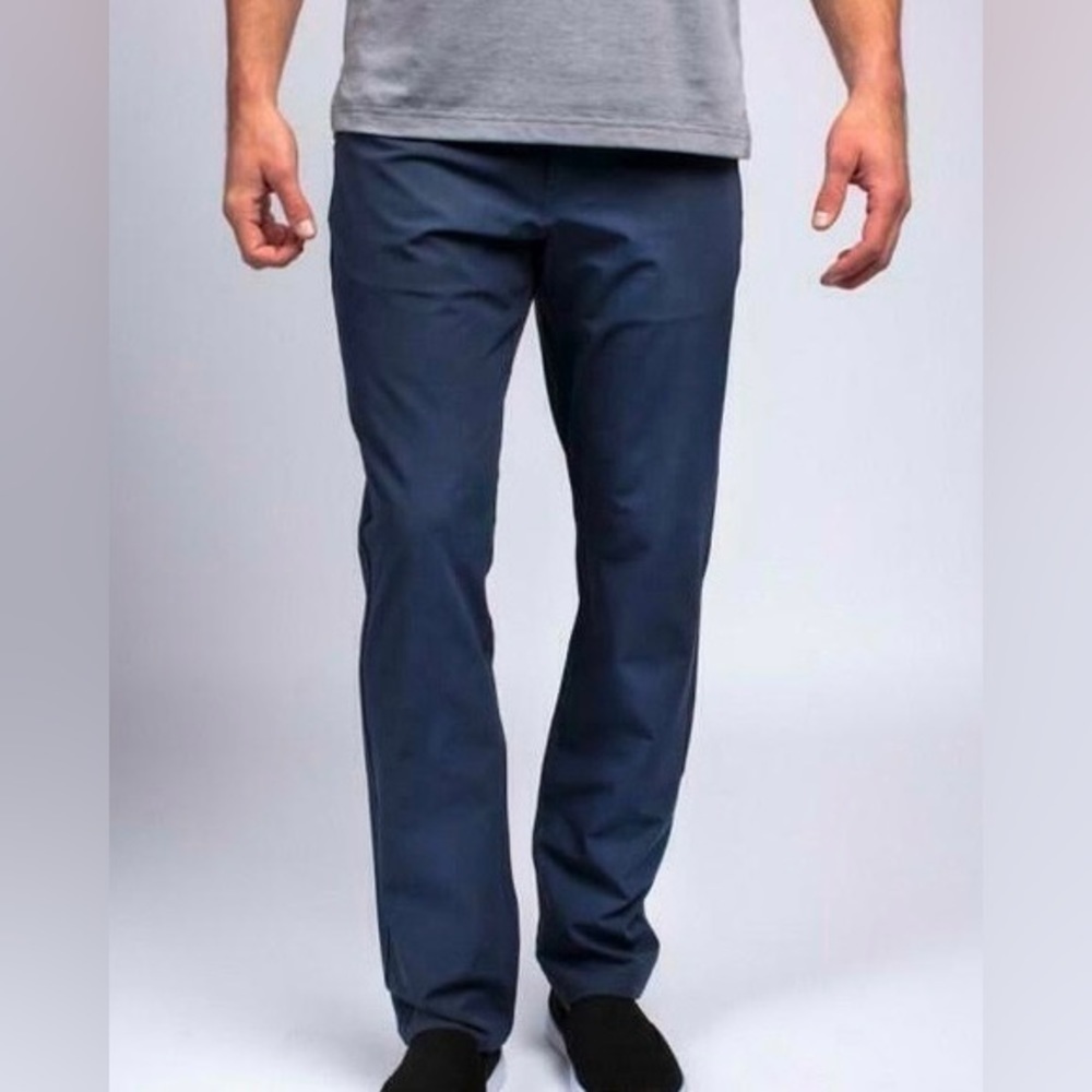 NEW Travis Mathew Beckladdium Golf Pants Vintage Indigo 40 Athletic Outdoors